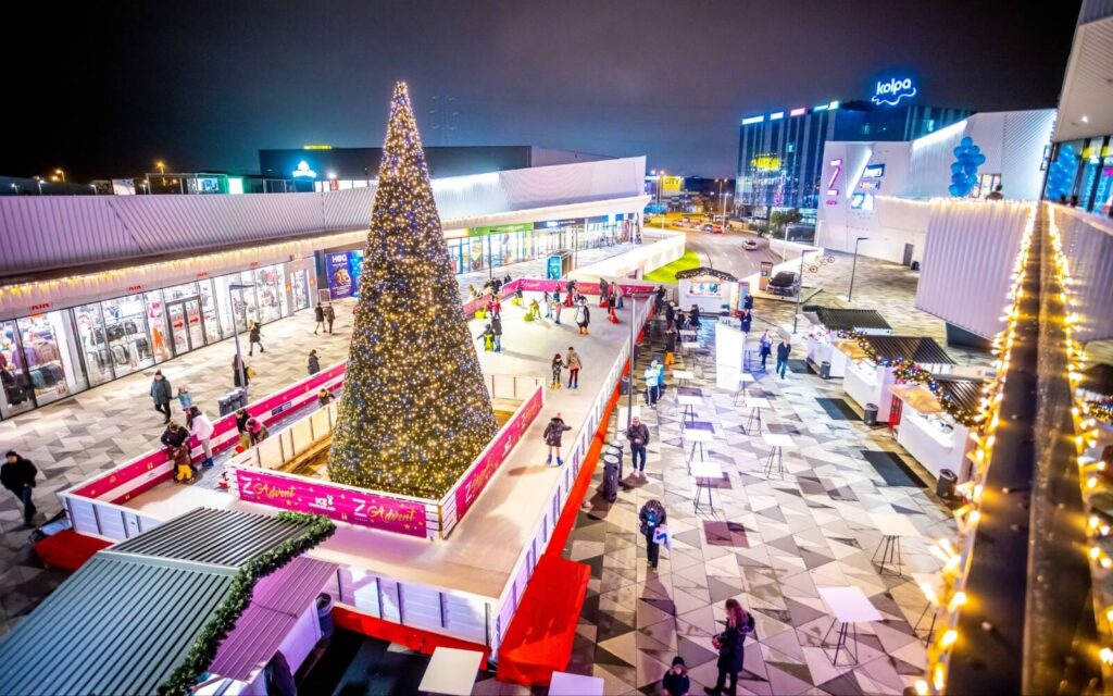 Ice Wonderland ice rink delighted the visitors of the Z centre 2nd year in a row